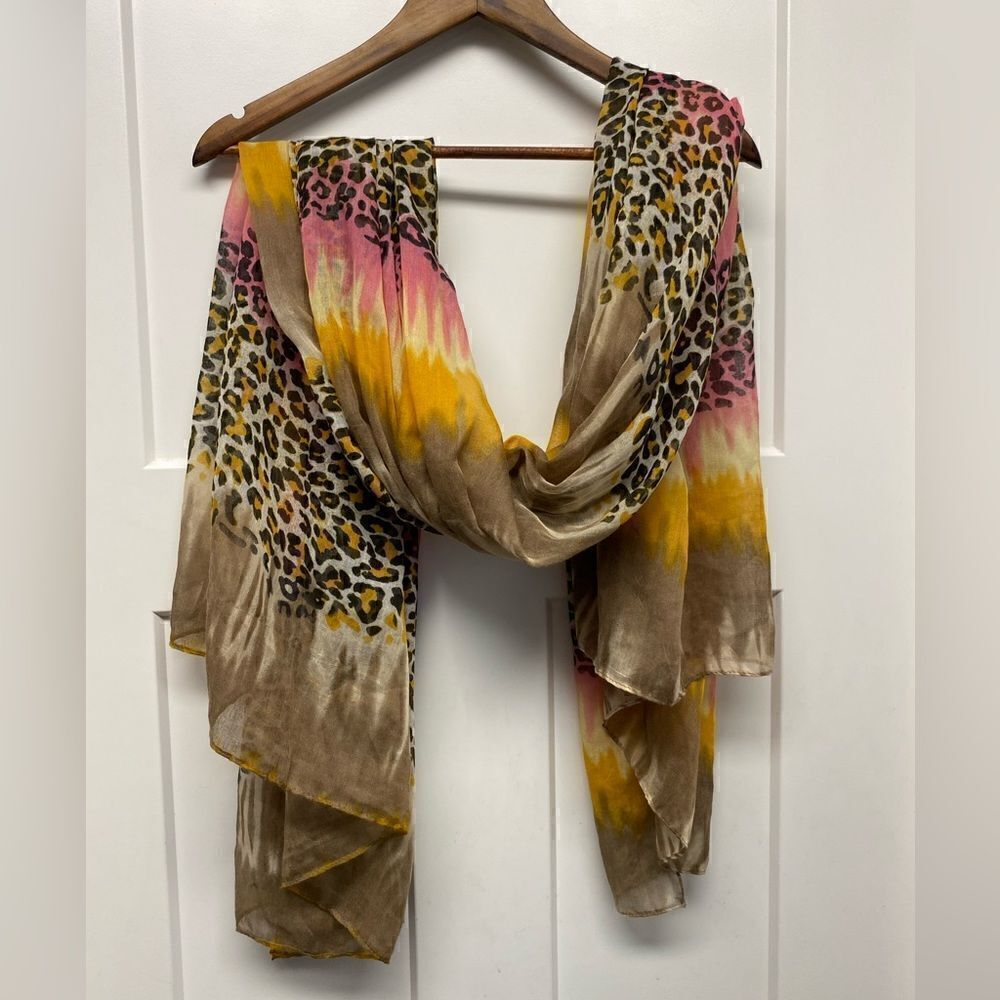 ✅Spring cheetah print scarf